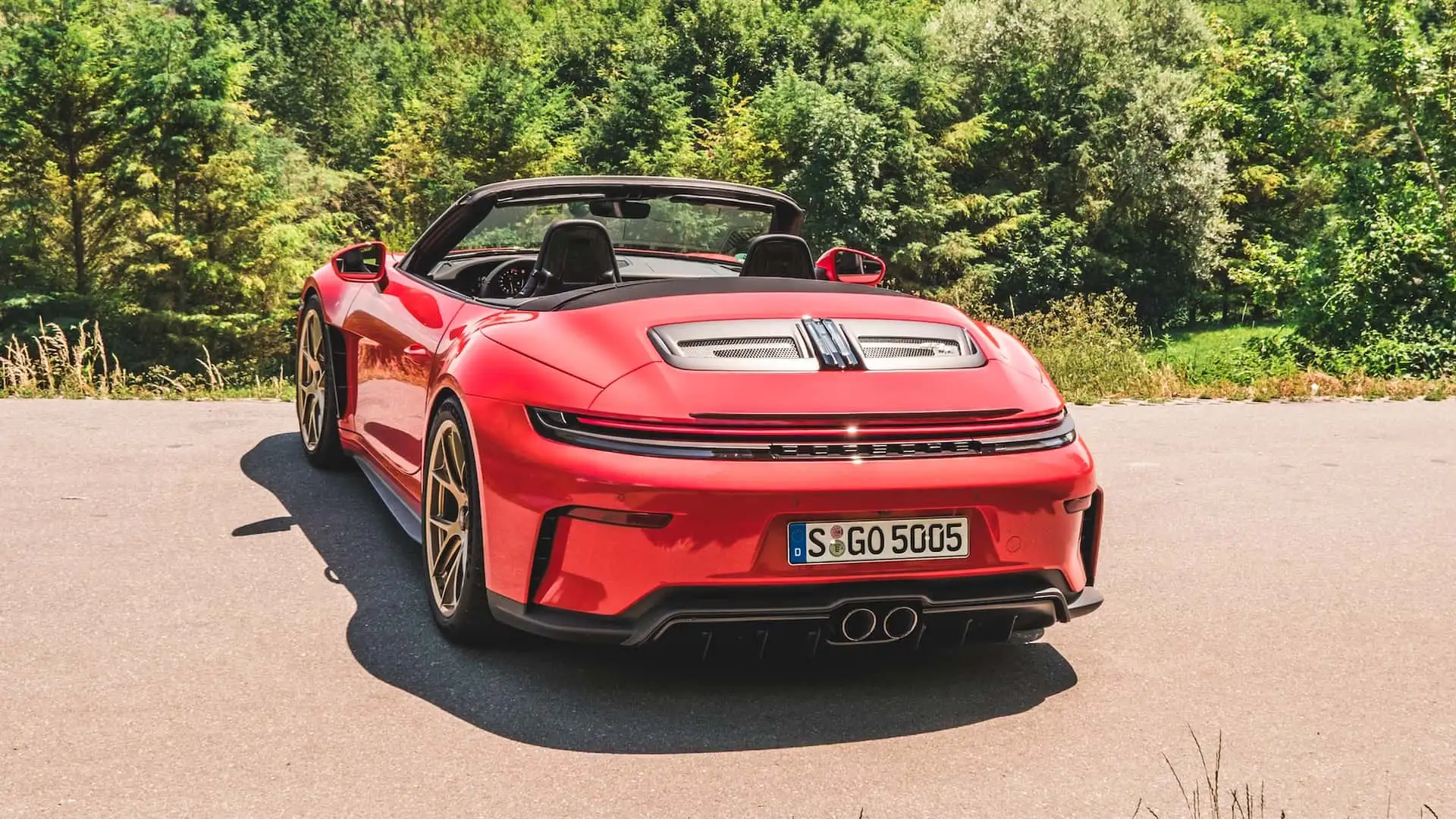 https://cdn.motor1.com/images/mgl/9m8wkm/s1/2027-porsche-911-gt3-s-c-first-drive-review.webp