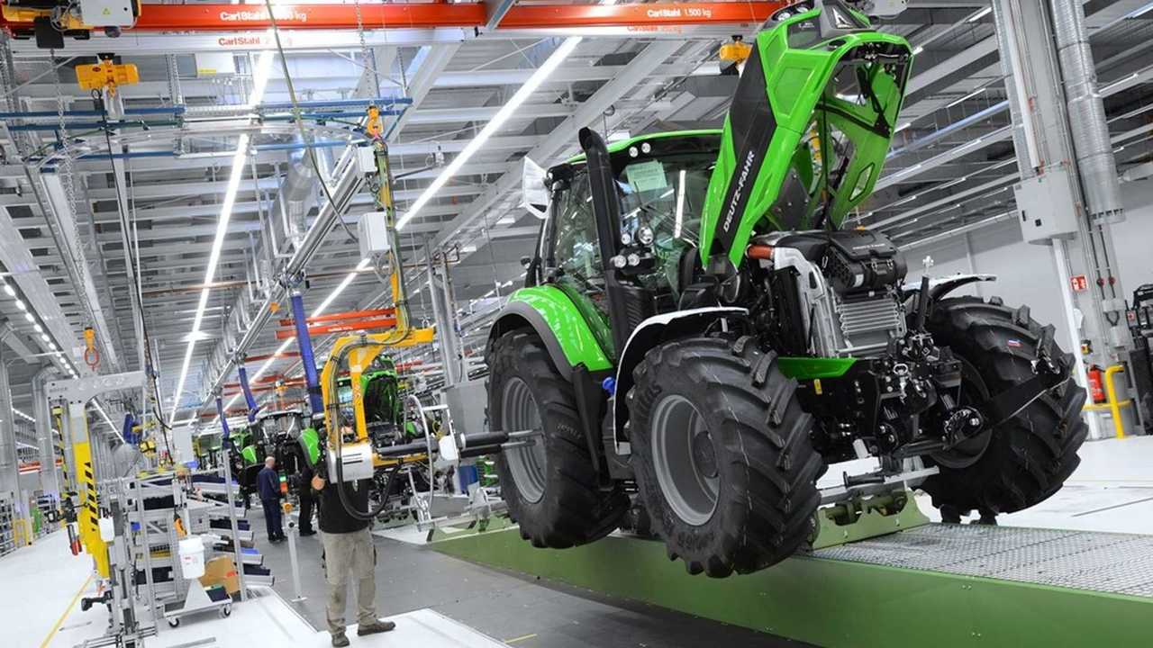 Macchine agricole: listini in crescita, allarme per l’industria italiana