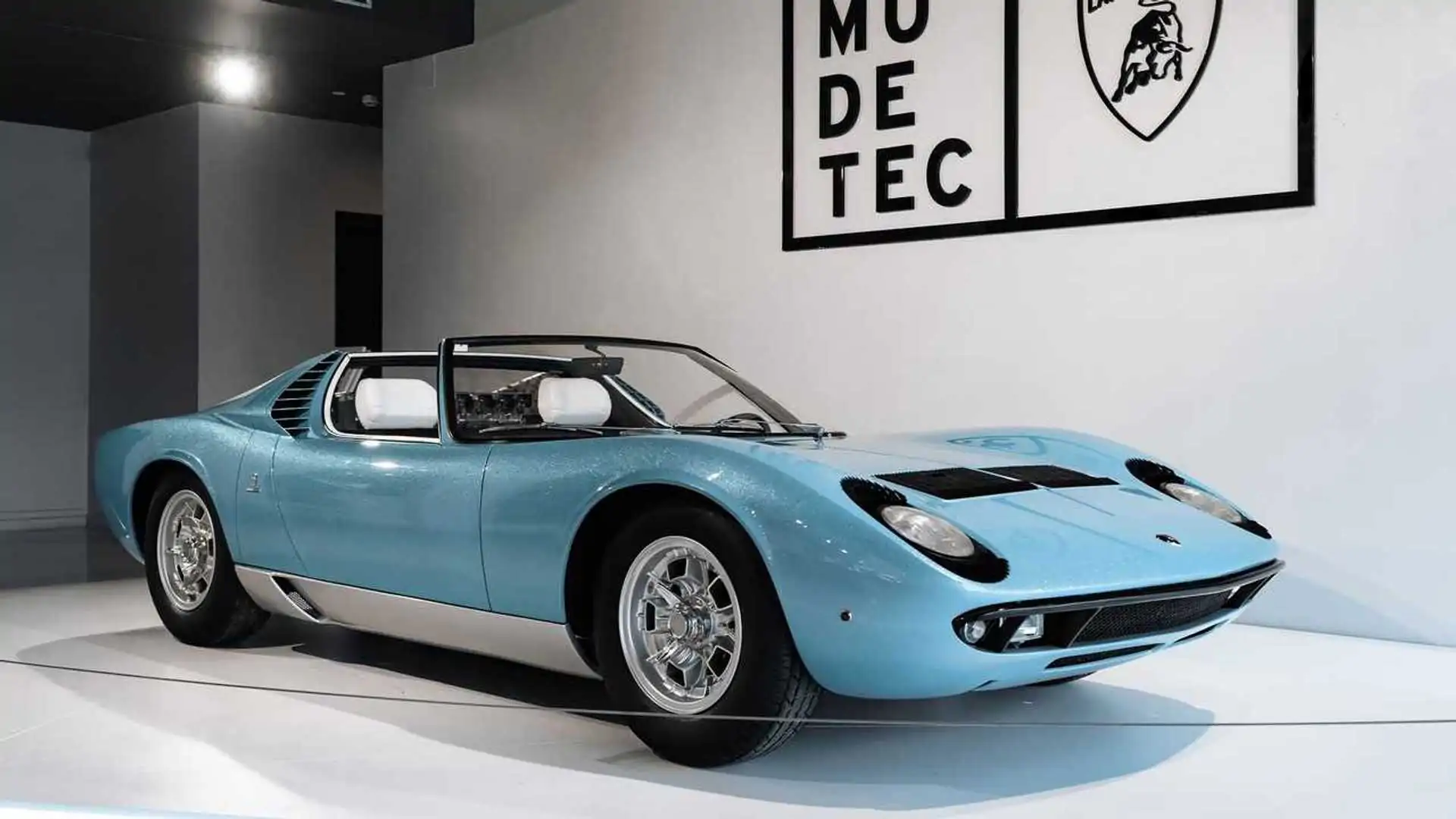 Conoce el espléndido Lamborghini Miura Roadster de 1968