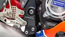 Yoshimura - Yamaha R7 Swingarm Pivot (Installed)