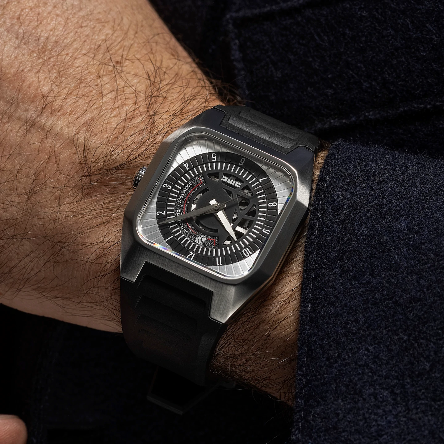 DeLorean DMC-12 Officially Licensed Quartz Watch Silver Tone Stainless Steel DeLorean Motor Company – Alpha DMC Silver - Watch Complications main image 2