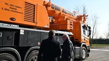 La consegna dell'autogrù Scania allestita da Liebherr a Dini Autogrù Srl