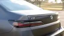 2023 BMW i7 Review