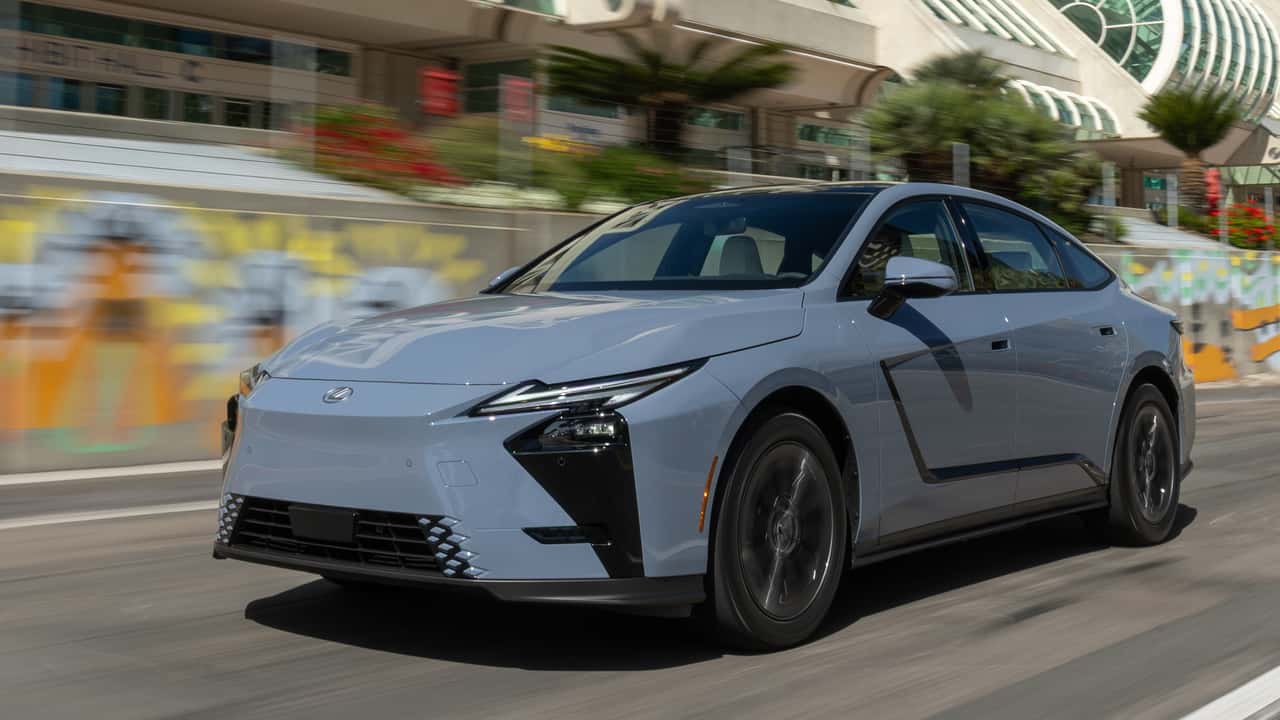 Lexus ES 350e (2026)