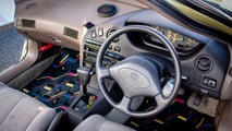 Toyota Sera kann über den Vintage Club by Kinto gemietet werden