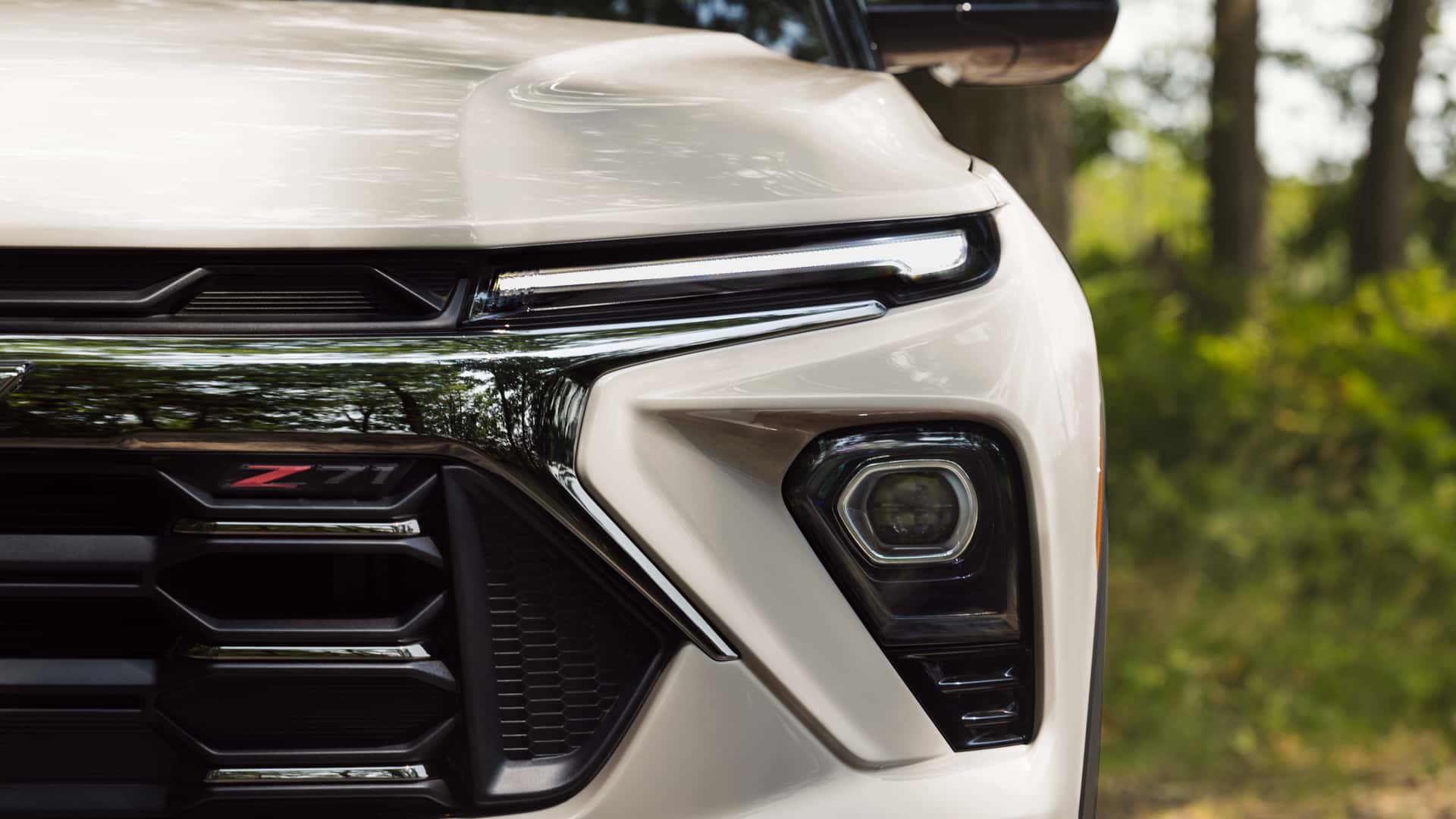 Фара и шильдик Z71 на Chevrolet Trailblazer 2027
