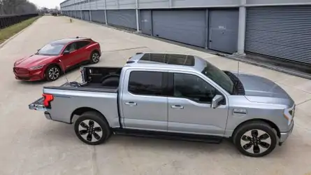 Реорганизация: Ford может создать дочернее предприятие 2022 Ford F-150 Lightning V2V charging Mustang Mach-E