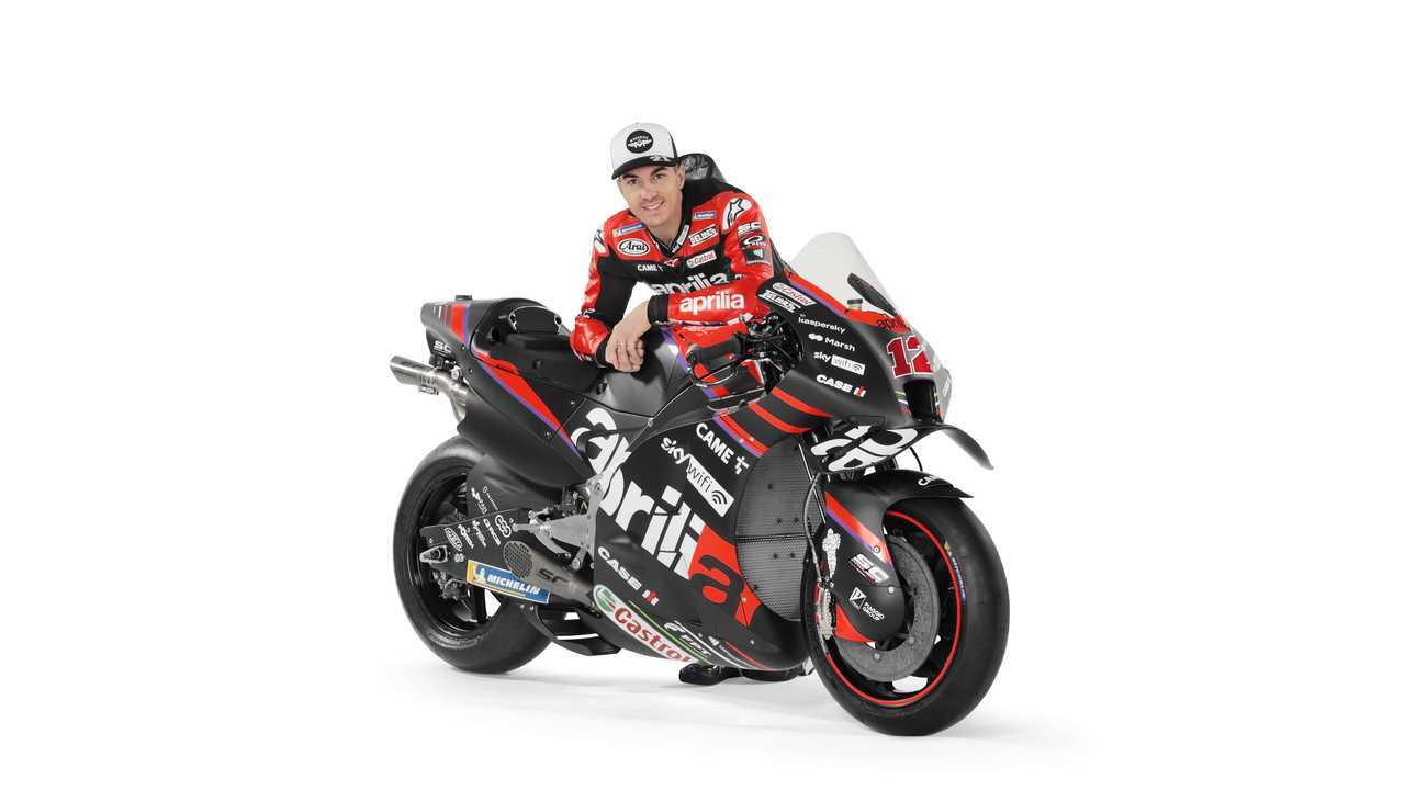 2 - Aprilia Racing Team - Maverick Vinales
