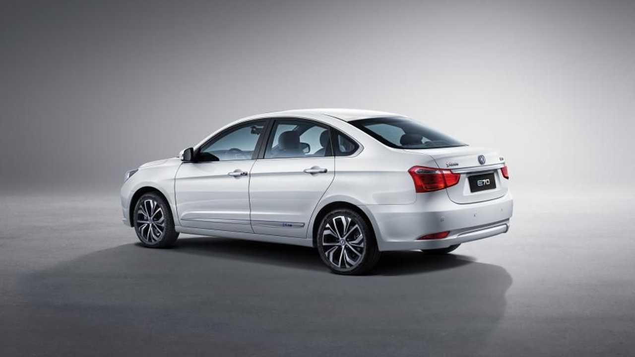 Dongfeng E70