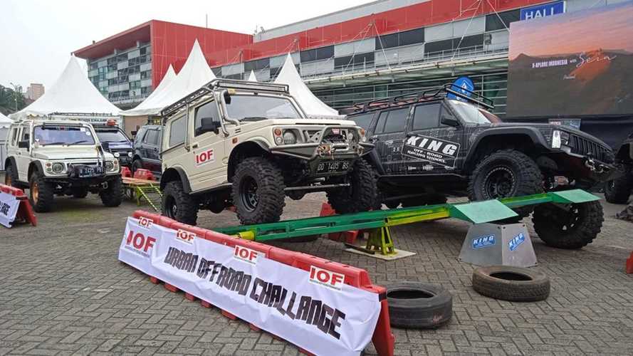 Komunitas Off-Road Tebar Pesona di IIMS Hybrid 2022