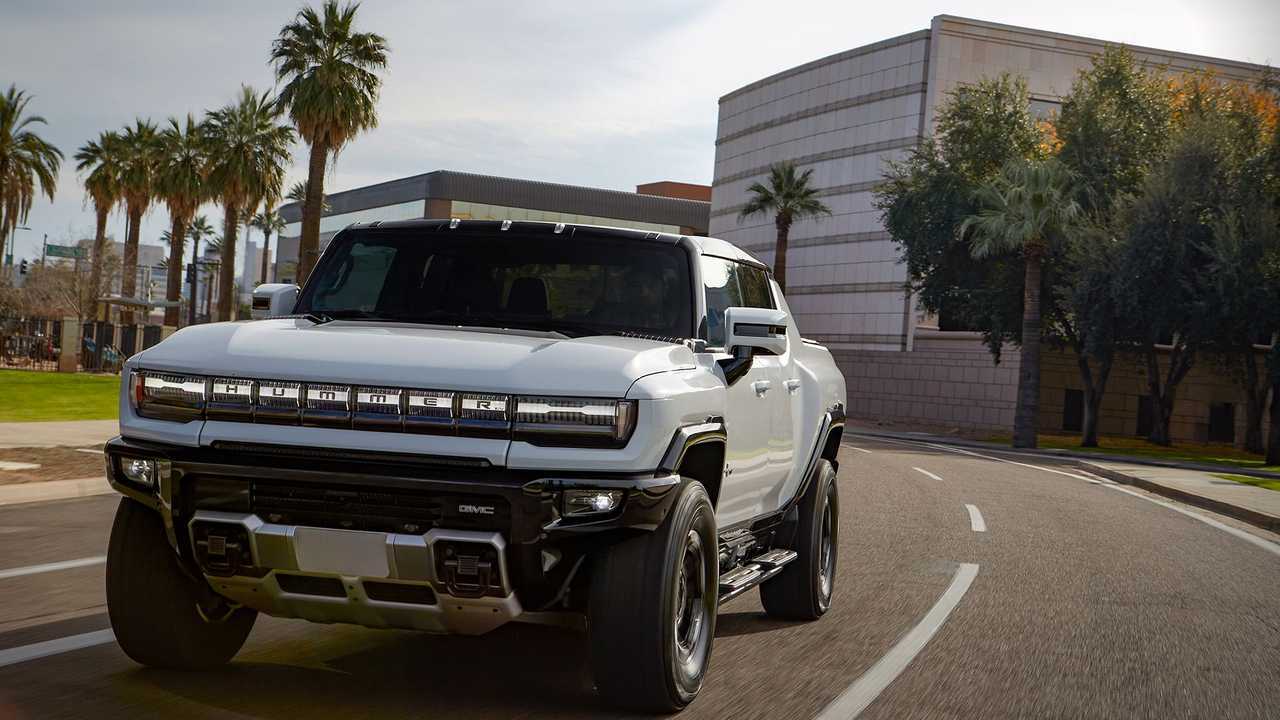 2022-GMC-HUMMER-EV-ERST-ANTRIEB-328