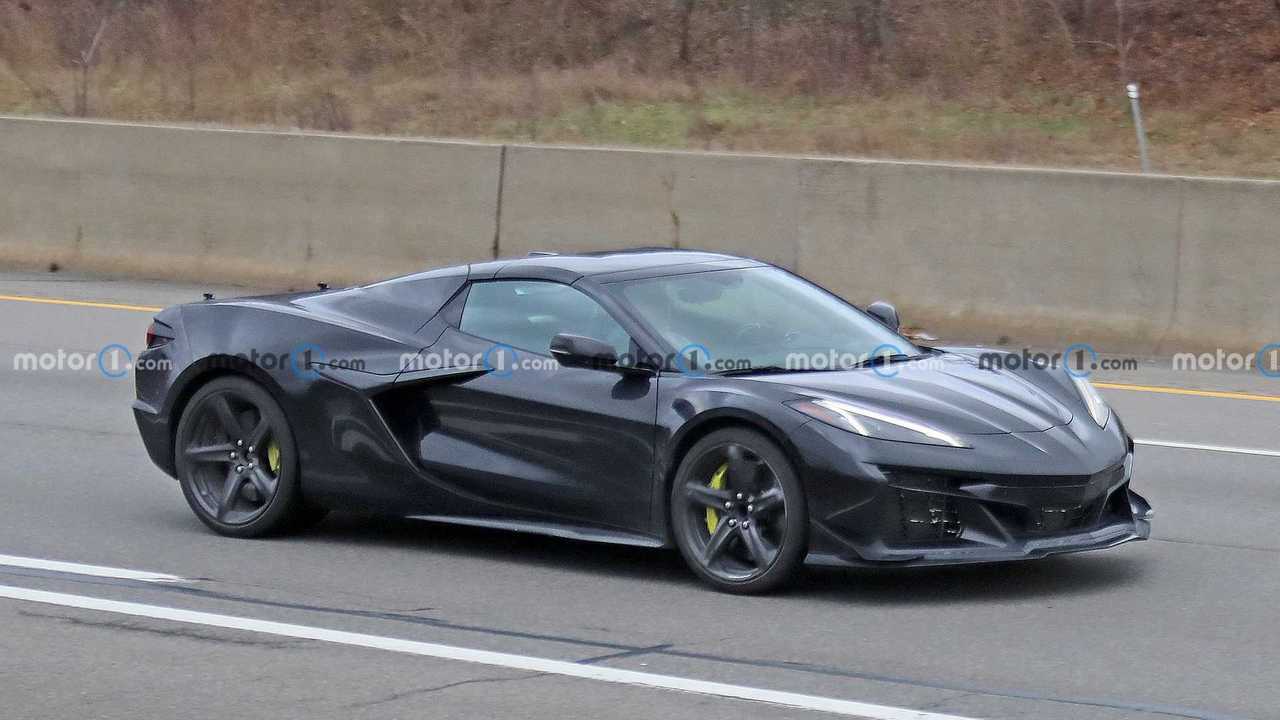 Chevrolet Corvette E-Ray Casus