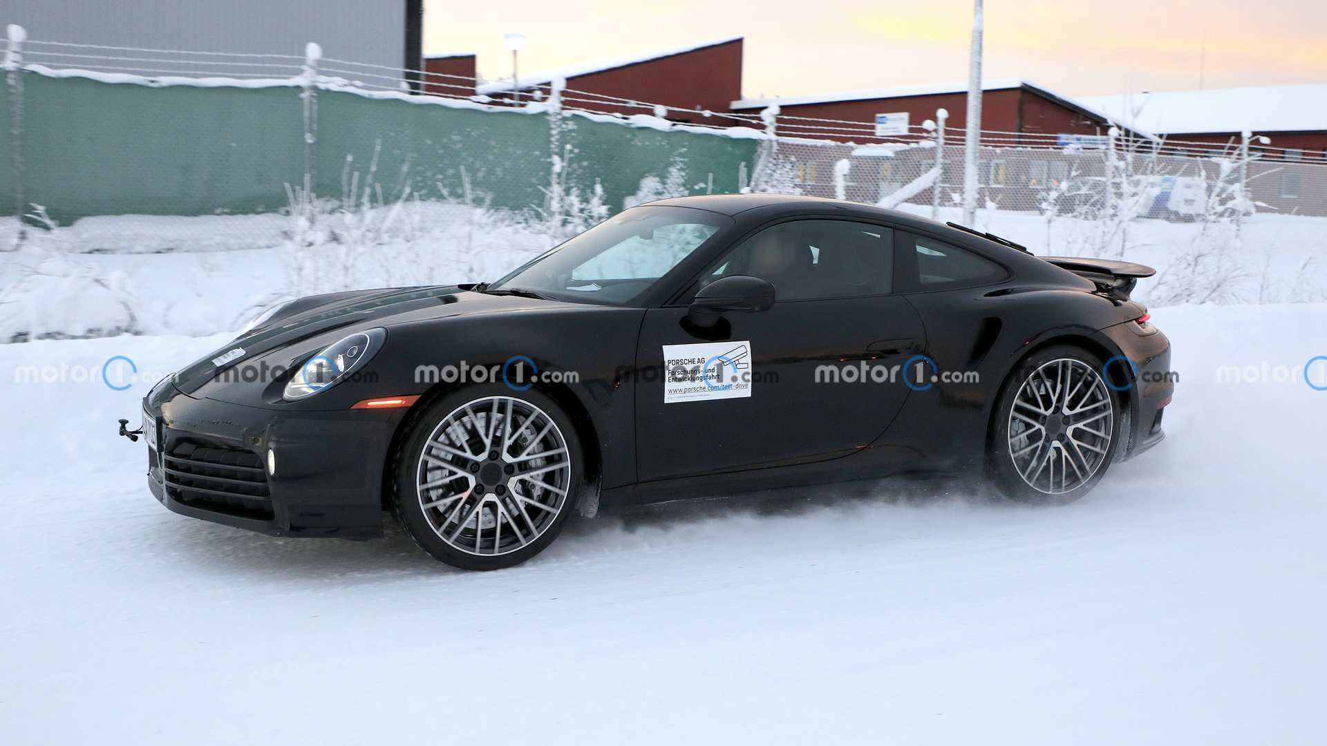 2023 Porsche 911 Side View Facelift Spy Photo