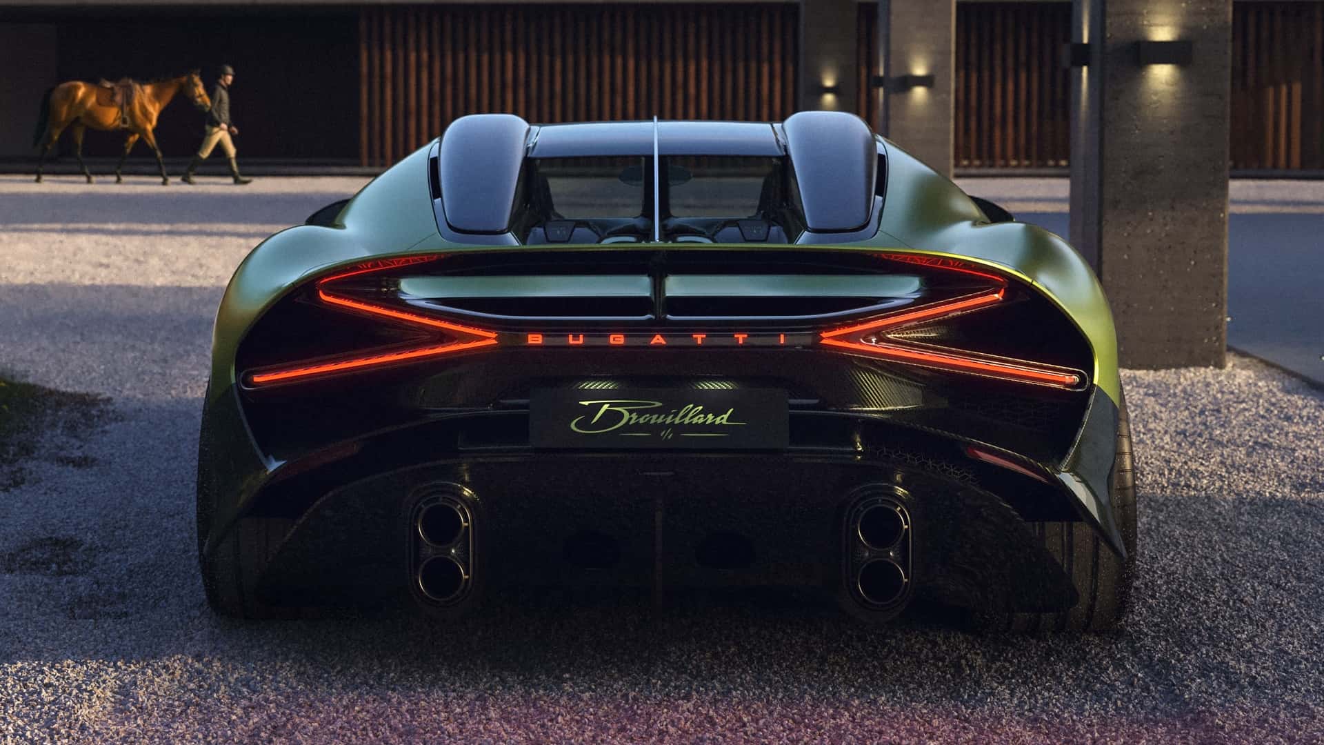 https://cdn.motor1.com/images/mgl/9meLKm/s1/bugatti-brouillard.jpg