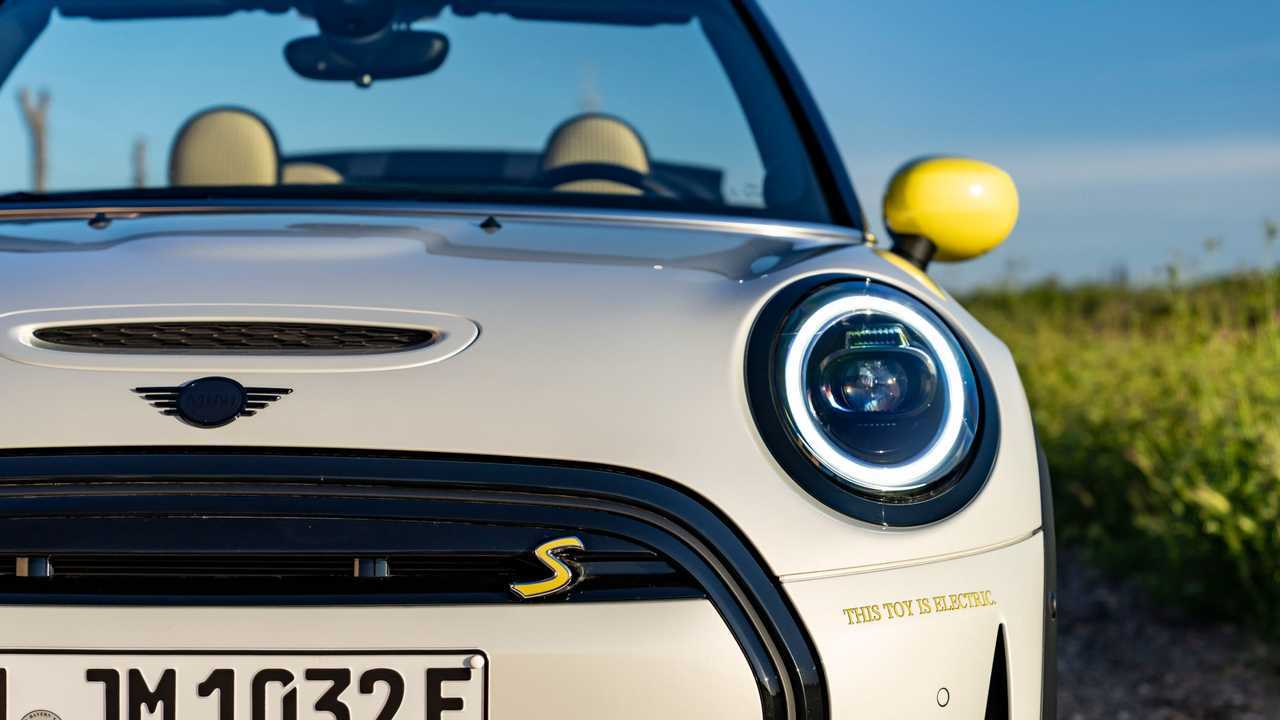 Mini Cooper SE Cabriolet One-Off