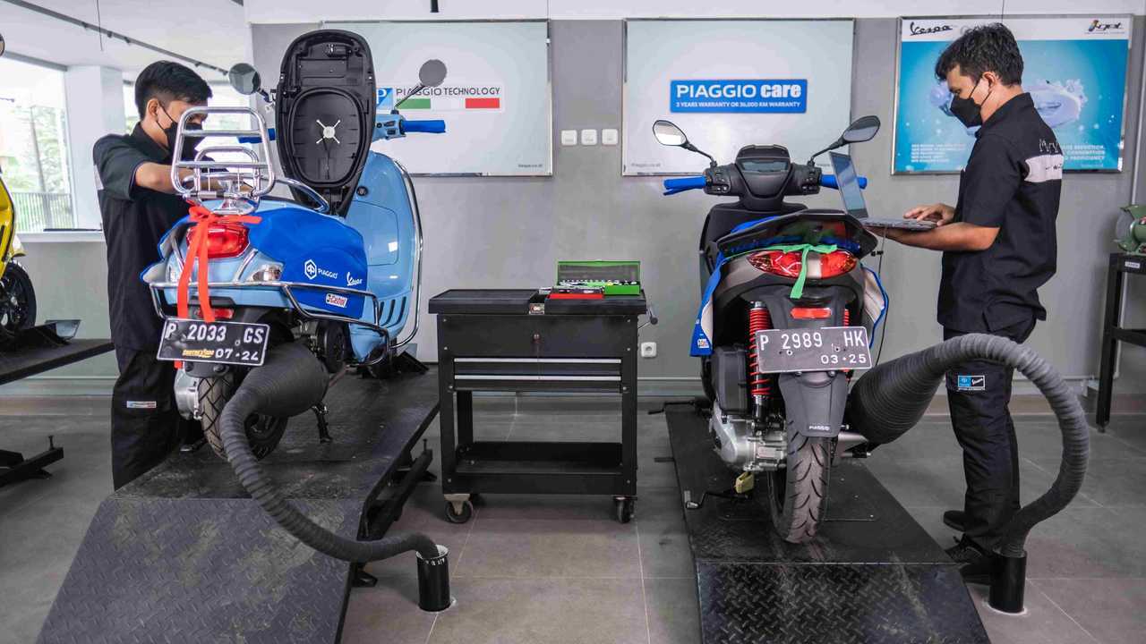 Piaggio Indonesia - Dealer Opening Jember.
