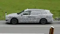 Skoda Superb 2023 fotos espía