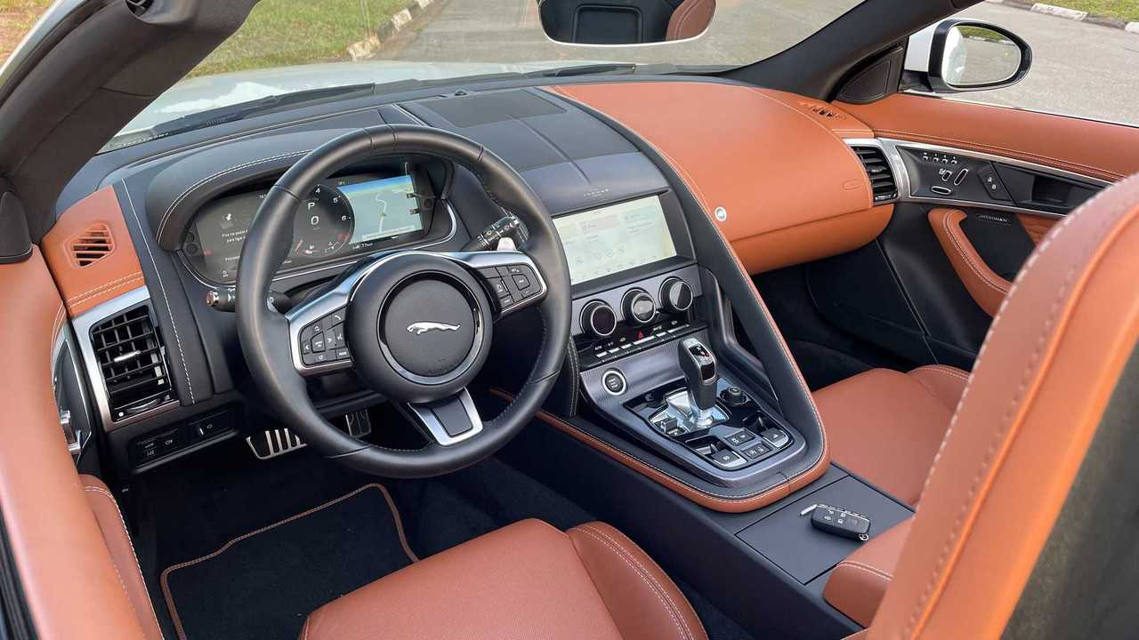 Jaguar F-Type Cabrio P300