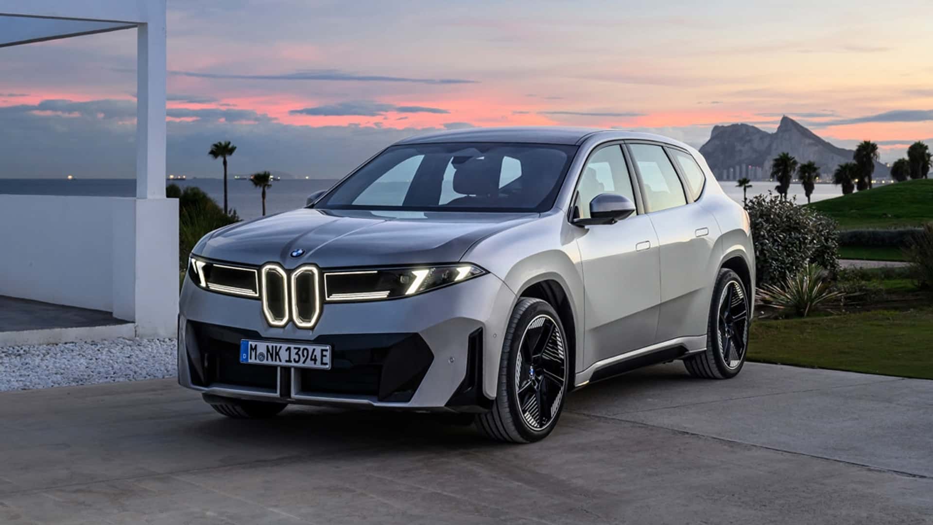BMW iX3 40: La Versión Más Asequible con Autonomía Sorprendente