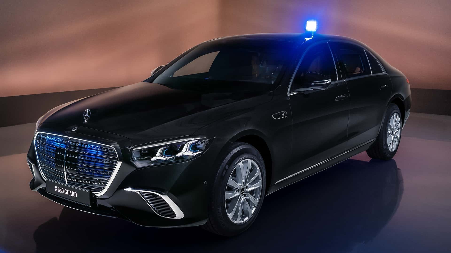 مرسيدس لن تبيع سيارة S-Class المدرعة لأي شخص: