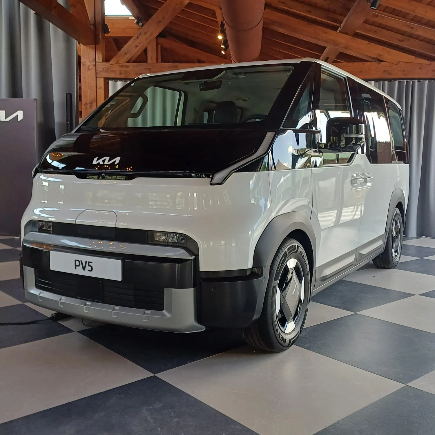 Porn huab the images on the website are true, so you can