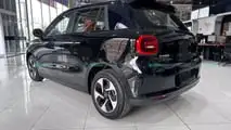 JAC e-JS3 na concessionária