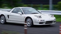Ao fim da restauração os NSX são testados na pista por onde passaram 0km