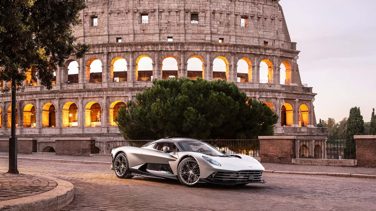 Aston Martin crede nell'Italia e rilancia su Roma