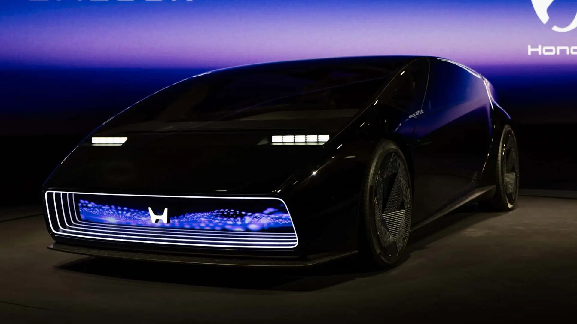 https://cdn.motor1.com/images/mgl/9mpjV1/s1/future-cars-2026-2030-honda-saloon.webp