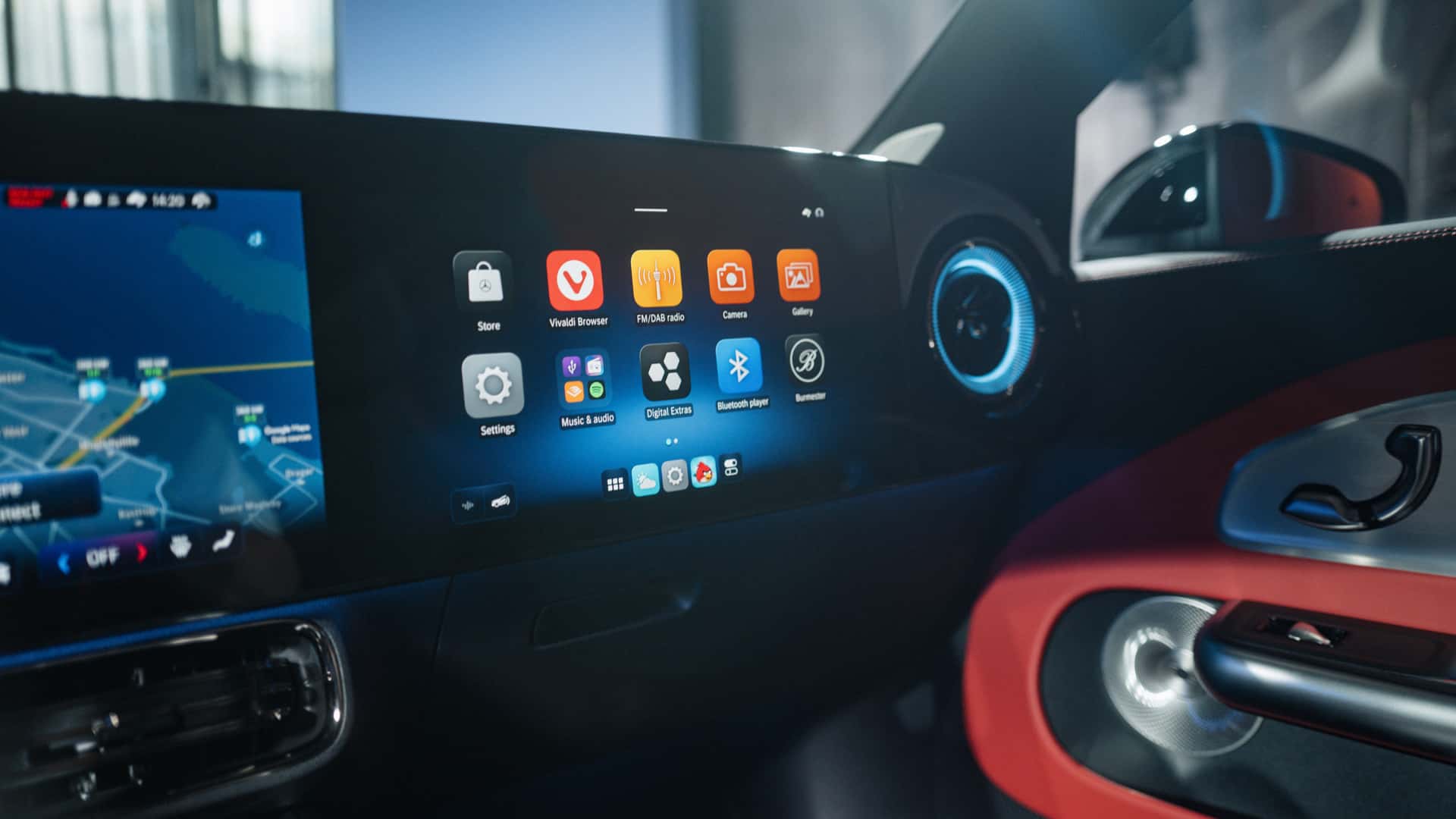 Mercedes-CLA-EQ-nun-auch-mit-Beifahrerdisplay-bestellbar
