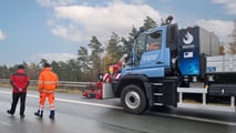 Mercedes WaVe Unimog Prototyp im Testeinsatz