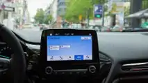 Ford und Vodafone testen Car2X-Technik zur Parkplatzsuche