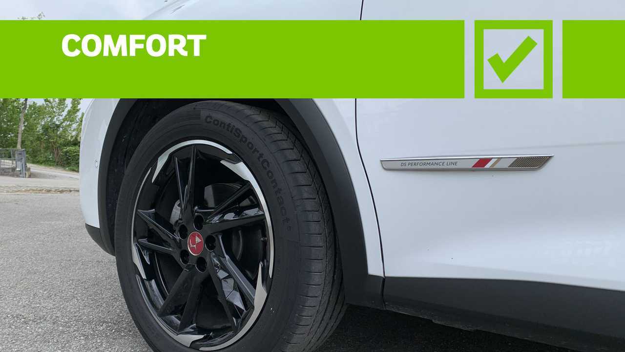 DS 7 Crossback PureTech 225 Grand Chic, pro e contro