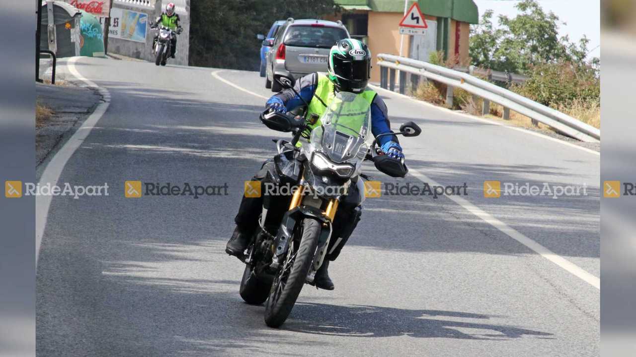 Triumph Tiger 800 Tiros de espião