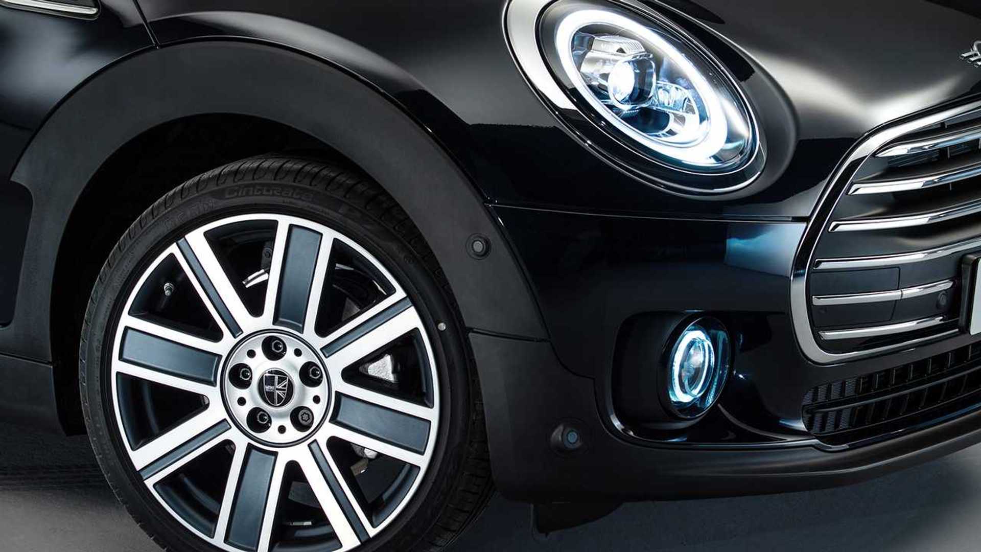 Mini Clubman Refresh Debuts With New Grille And Headlights