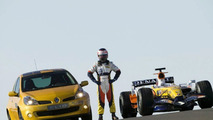 Clio Renault F1 Team R27