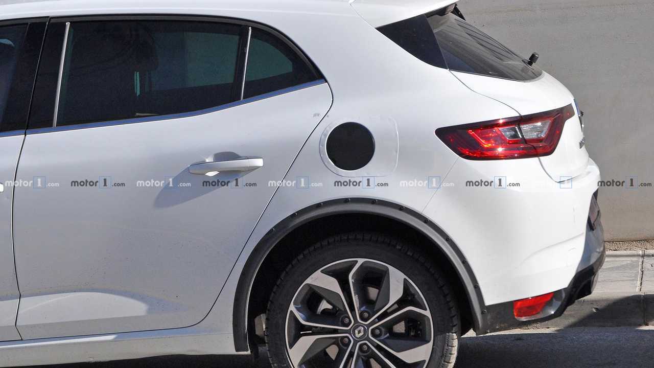 Photo espion Renault Megane hybride