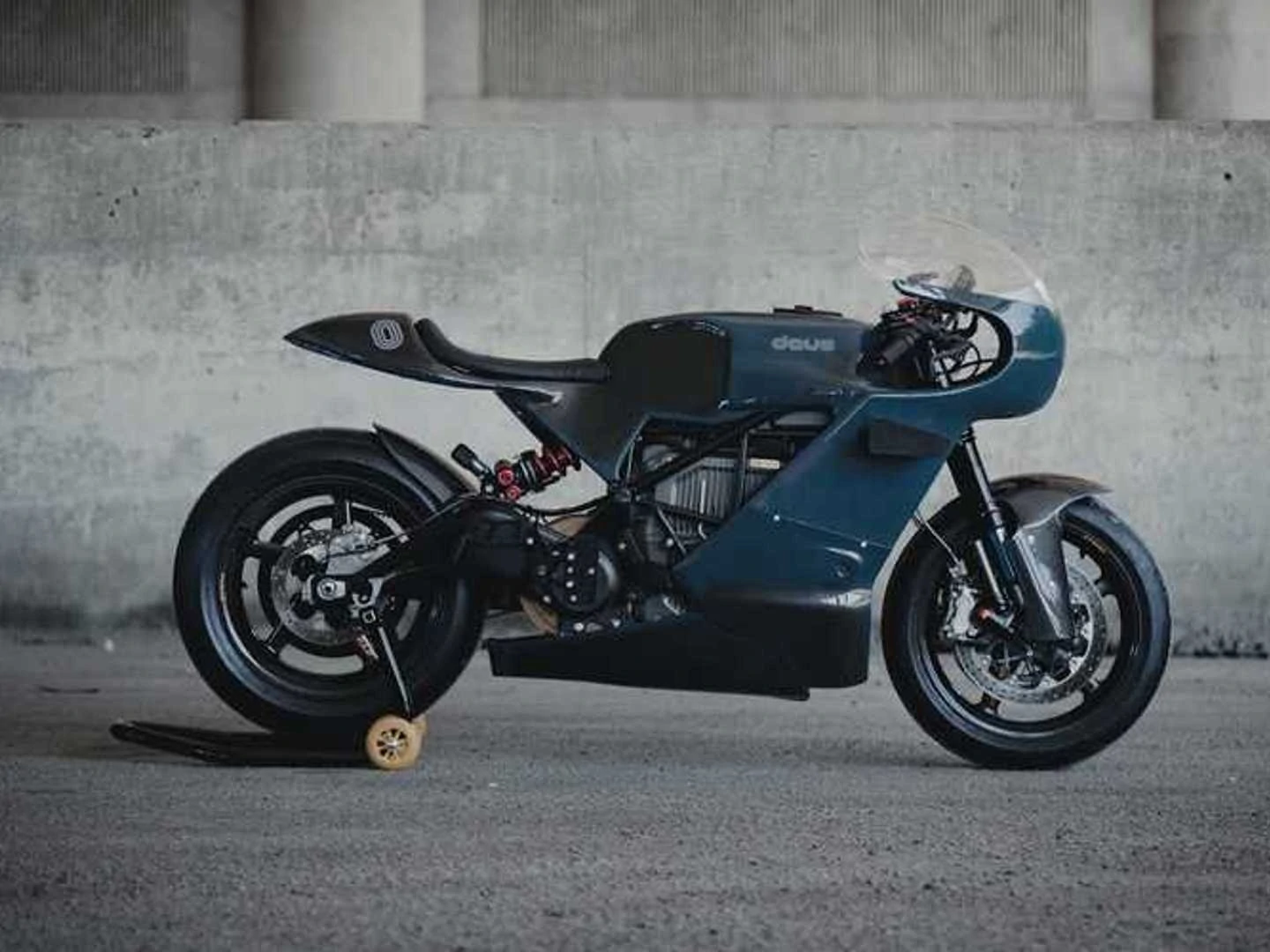 Deus Ex Machina× GOLDWIN MOTORCYCLE Deus Ex Machina× GOLDWIN MOTORCYCLE deus-ex-machina-motorcycles.