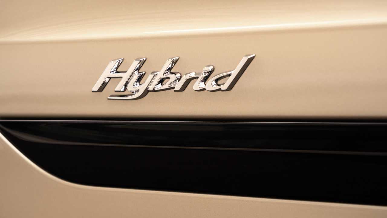 Обновленный Bentley Bentayga Hybrid