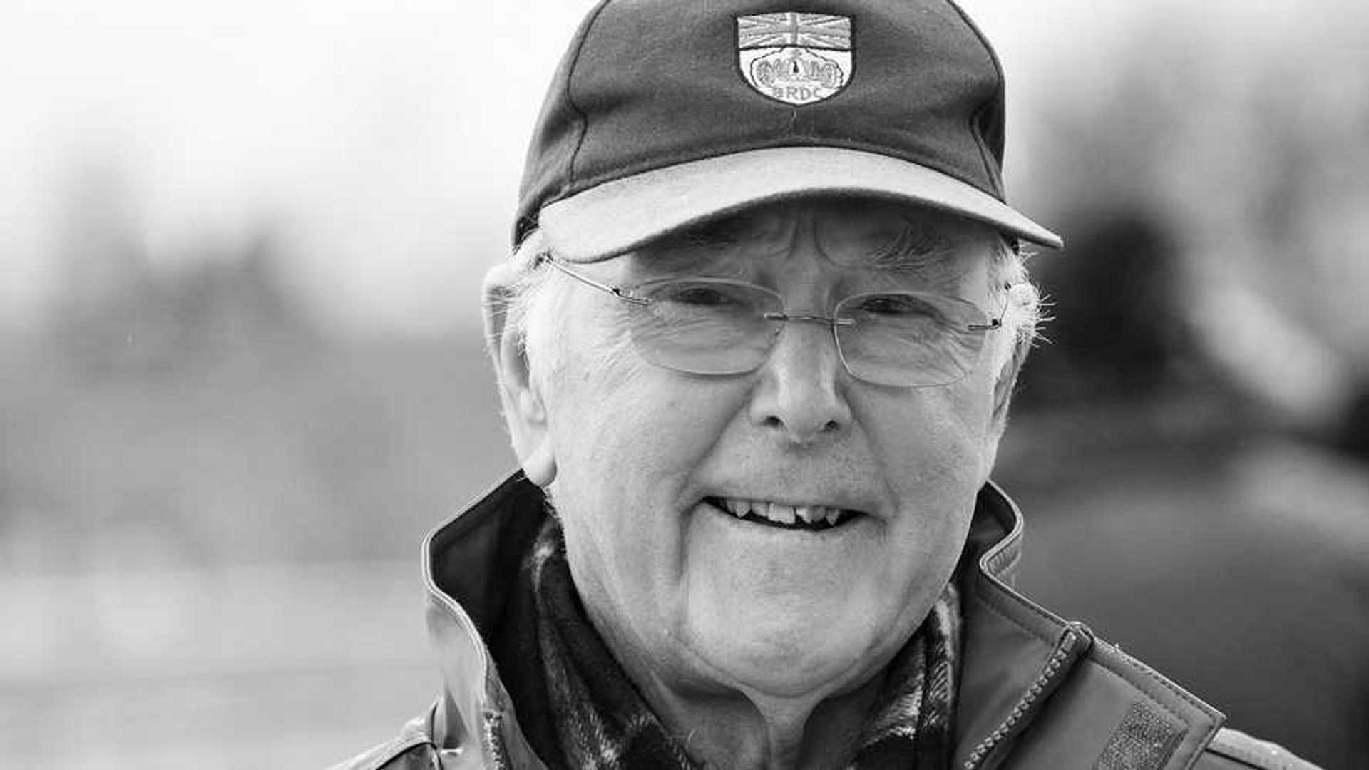 Formula 1 commentary icon Murray Walker dies aged 97