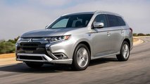 2021 Mitsubishi Outlander PHEV Three Quarters Angle