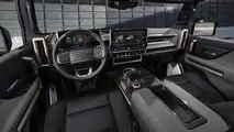 Interni del SUV GMC Hummer EV 2024