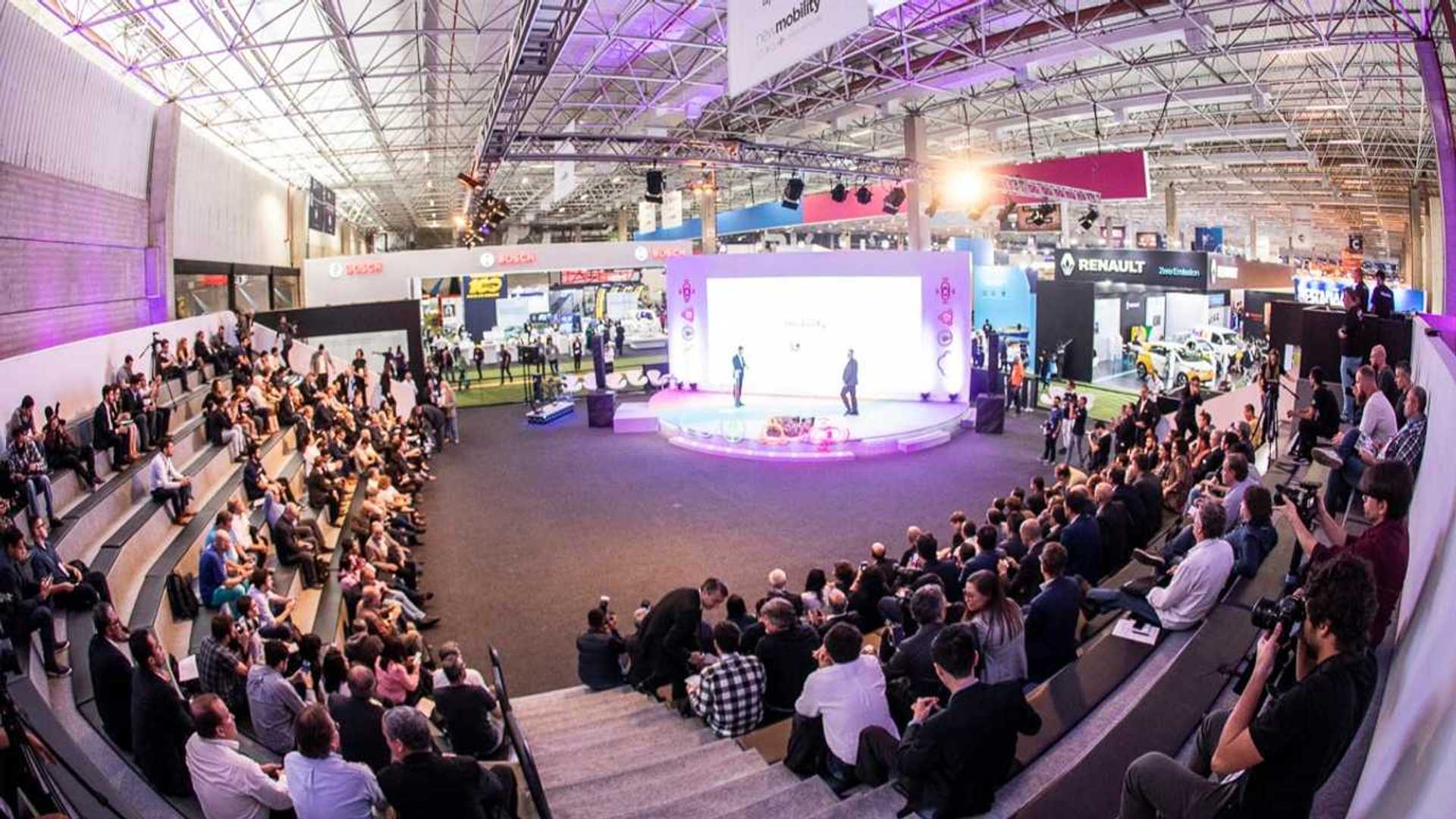 Salão do Automóvel de São Paulo só deve acontecer em 2022 Salão do Automóvel de São Paulo só deve acontecer em 2022
