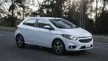 GM-Brazil-2017-Chevrolet-Onix-026