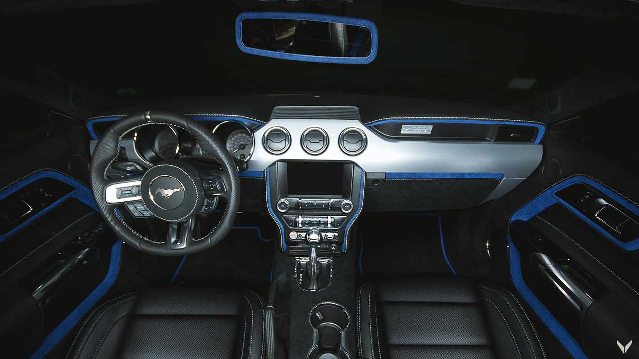 Vilner Modifiyeli Ford Mustang Convertible'lar