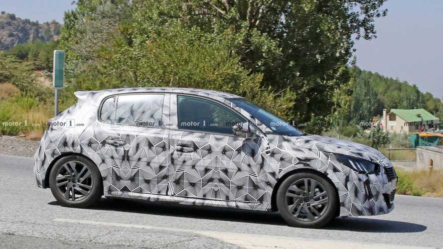 La nouvelle Peugeot 208 apparaît pour la première fois