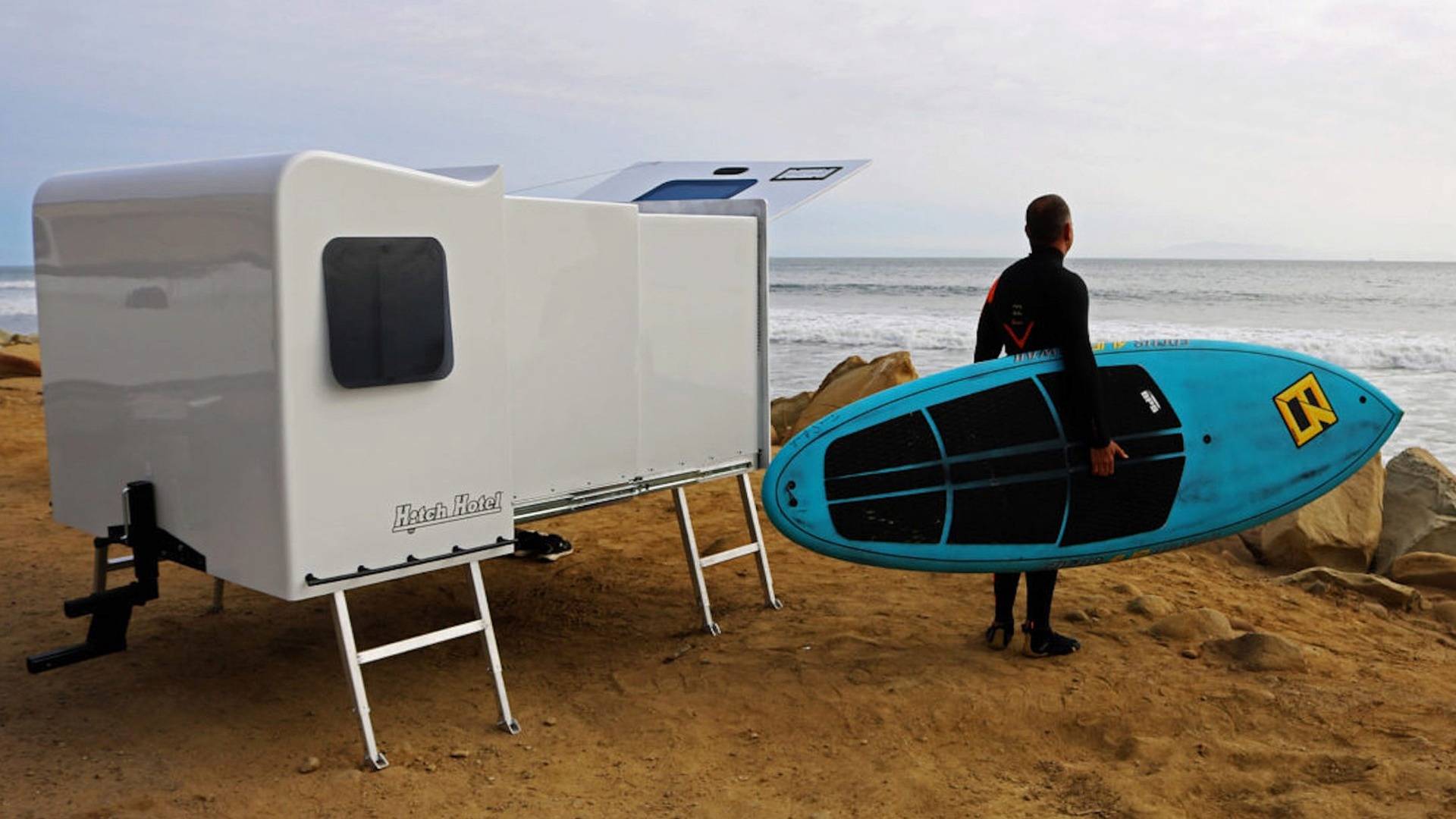 Hitch Hotel Turns Your Car Into An Instant RV Minus The Size