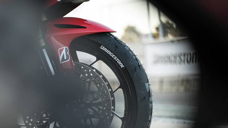 Bridgestone Battlax Racing R11