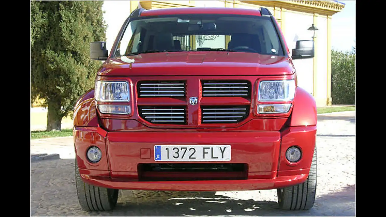Der Harte Und Der Zarte Im Test Dodge Klotzt Mit Dem Nitro