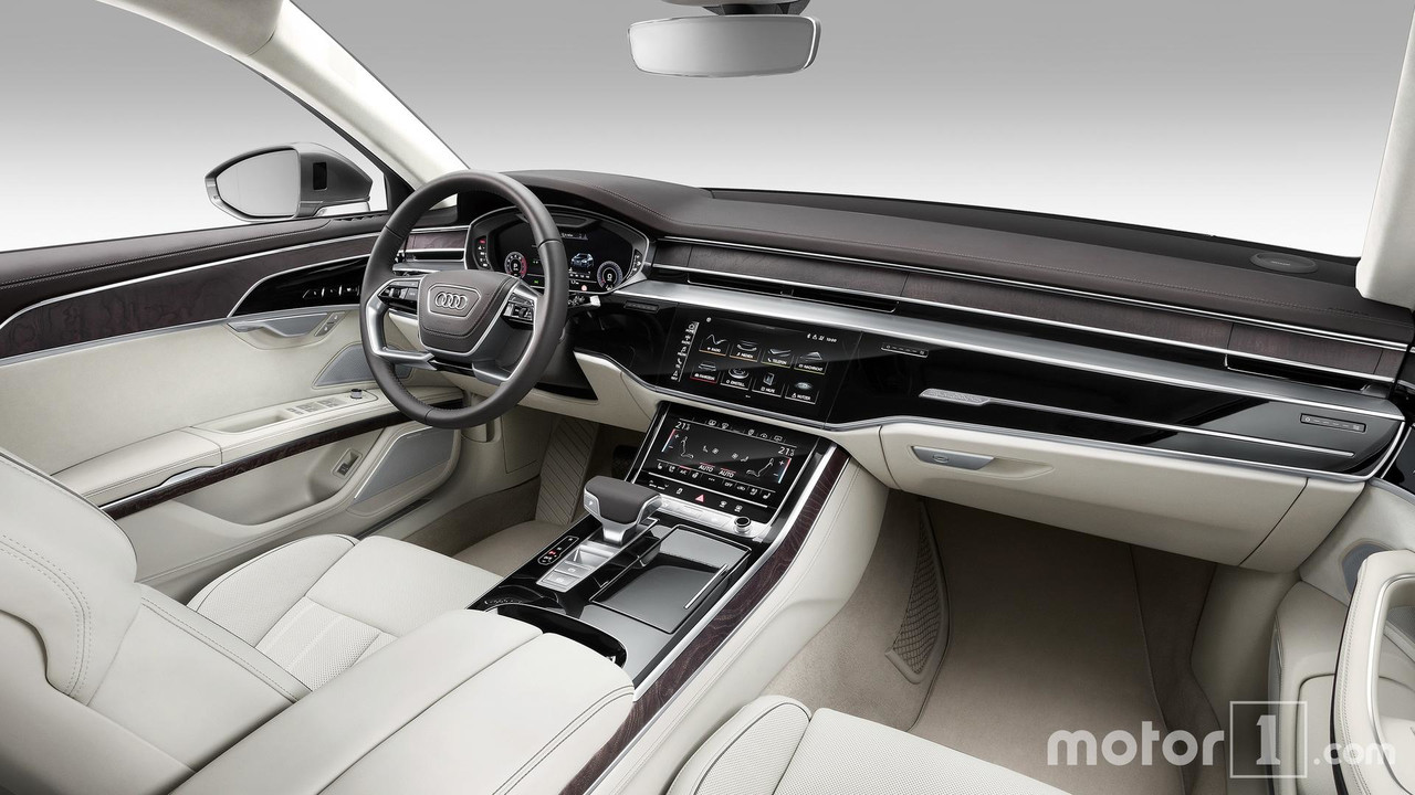 Audi A8 2017 vs Audi A8 2014